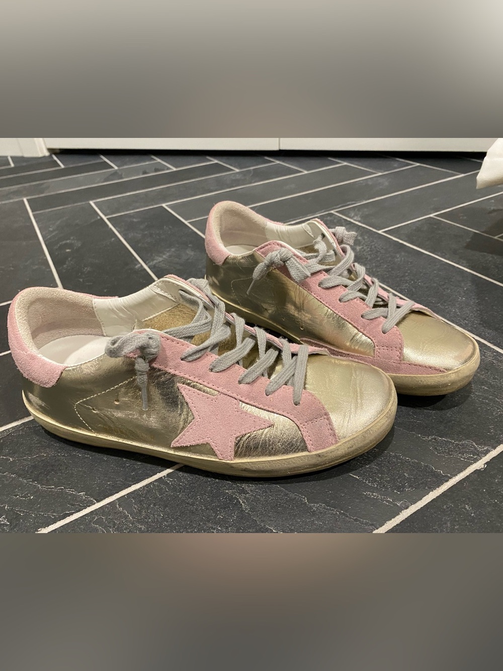 Golden Goose Super Star Classic Metallic Gold Low-Top Sneakers with Pink Suede
